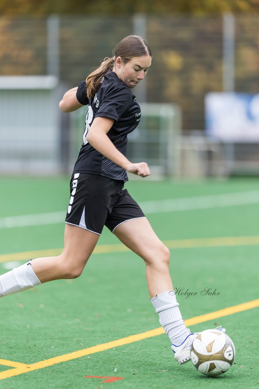 Bild 103 - wCJ VfL Pinneberg - Eimsbuettler TV : Ergebnis: 0:3